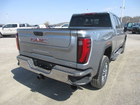New 2026 GMC Sierra 2500 SLT w/ SLT Premium Package image 4