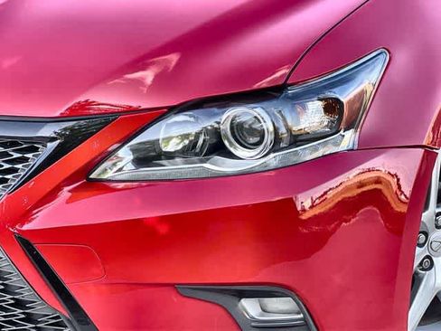 Used 2016 Lexus CT 200h w/ Navigation Package FWD image 24