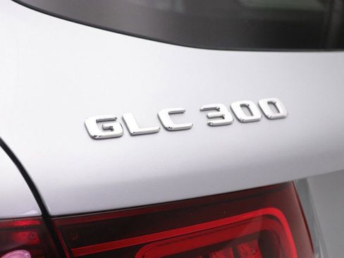 Certified 2022 Mercedes-Benz GLC 300 image 21