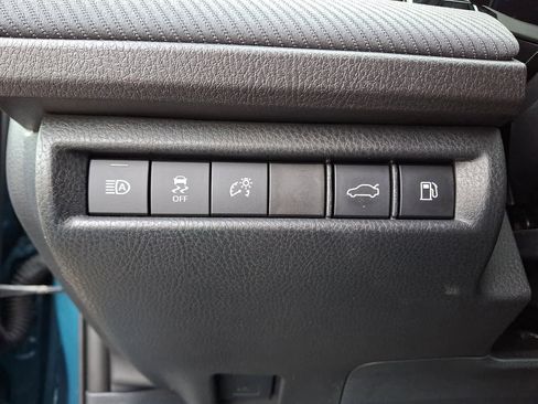 Certified 2025 Toyota Camry SE w/ Convenience Package image 26