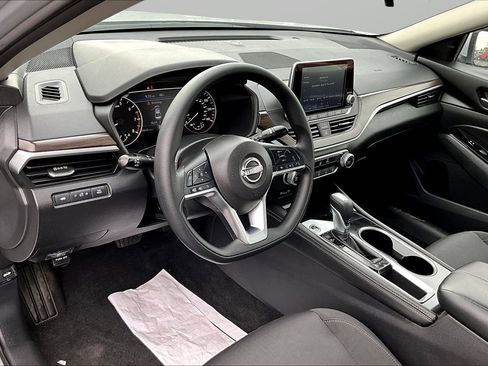 Used 2023 Nissan Altima 2.5 SV FWD image 20