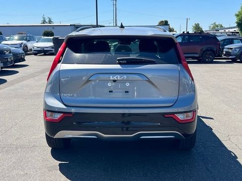 Certified 2023 Kia Niro Wind FWD image 6