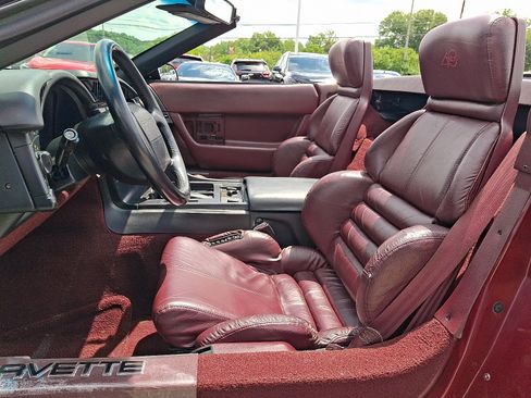 Used 1993 Chevrolet Corvette Convertible RWD image 13
