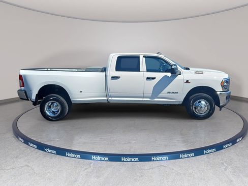 Used 2024 RAM 3500 Tradesman w/ Cold Weather Group AWD/4WD image 5