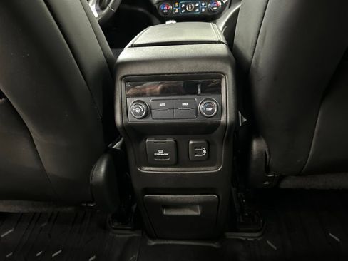 Used 2019 GMC Acadia SLT w/ LPO, Floor Liner Package AWD/4WD image 24