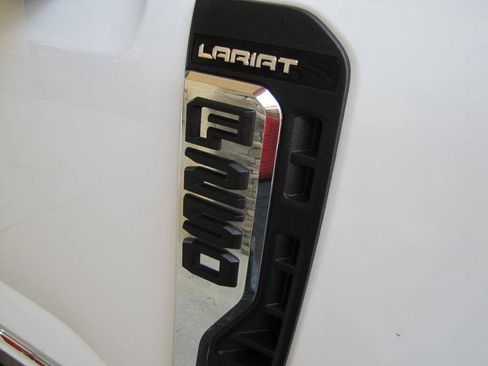 Used 2025 Ford F250 Lariat w/ Tremor Off-Road Package AWD/4WD image 75