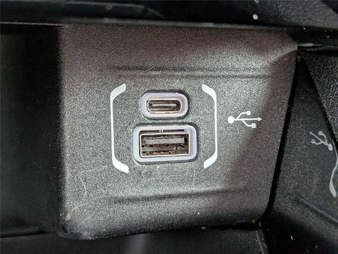 Certified 2024 Jeep Compass Limited image 23