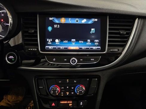 Used 2018 Buick Encore Preferred image 37