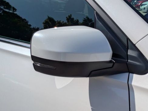 Used 2025 Honda Pilot EX-L image 12