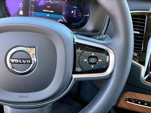 Used 2023 Volvo XC90 T8 Plus w/ Protection Package Premier image 18