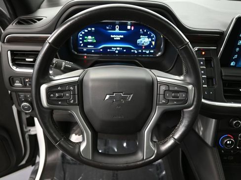 Used 2023 Chevrolet Tahoe Z71 w/ Luxury Package AWD/4WD image 32