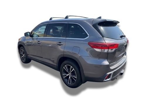 Used 2017 Toyota Highlander Limited Platinum AWD/4WD image 3