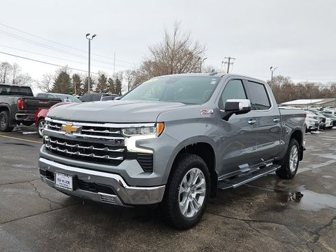 Certified 2024 Chevrolet Silverado 1500 LTZ w/ LTZ Convenience Package II image 5
