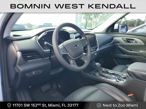Used 2020 Chevrolet Traverse LT image 9