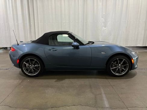 Used 2016 MAZDA MX-5 Miata Grand Touring RWD image 3