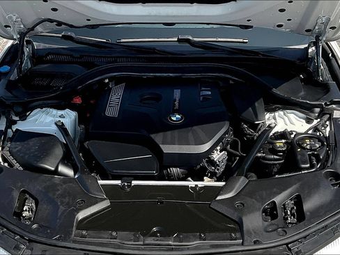 Used 2017 BMW 530i xDrive AWD/4WD image 29