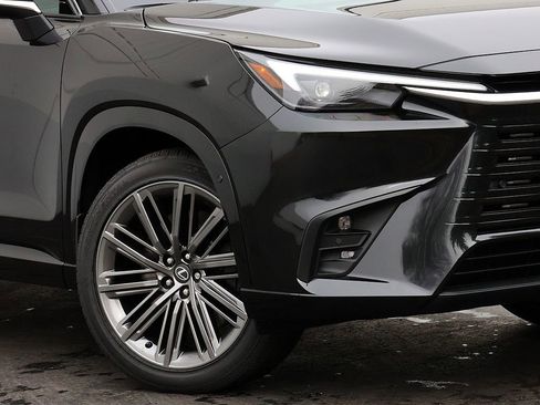 New 2026 Lexus TX 550h AWD Plug-In Hybrid w/ Technology Package image 3