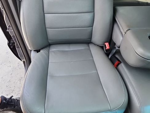 Used 2006 Ford F250 Lariat image 18