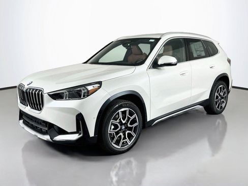 New 2026 BMW X1 xDrive28i w/ Technology Package AWD/4WD image 2