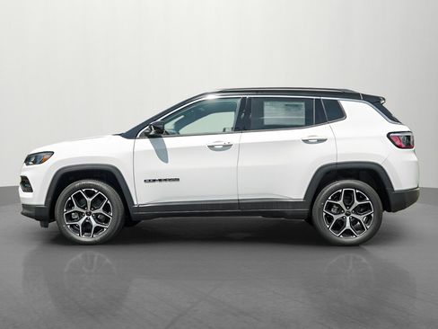 New 2026 Jeep Compass Limited image 3