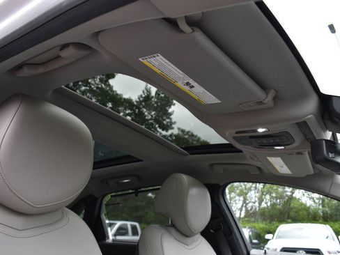 Used 2018 Cadillac CT6 Luxury AWD/4WD image 22