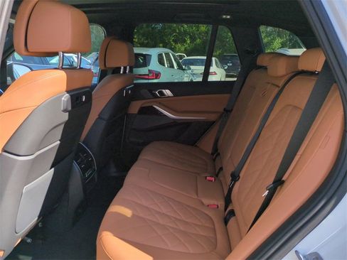 New 2026 BMW X5 xDrive40i w/ Climate Comfort Package image 12