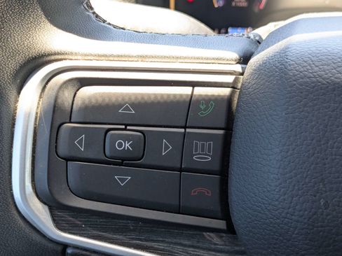 Used 2022 Jeep Wagoneer Series II AWD/4WD image 27