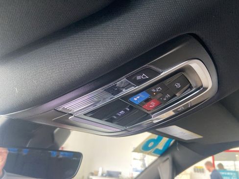 New 2026 RAM 1500 4x4 Crew Cab image 34