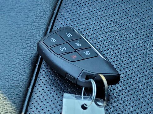 Used 2023 GMC Yukon Denali w/ Denali Reserve Package image 26