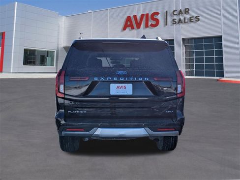 Used 2025 Ford Expedition Max Platinum image 5