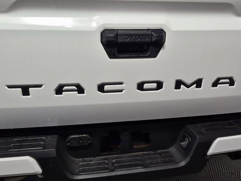 New 2025 Toyota Tacoma TRD Off-Road image 9