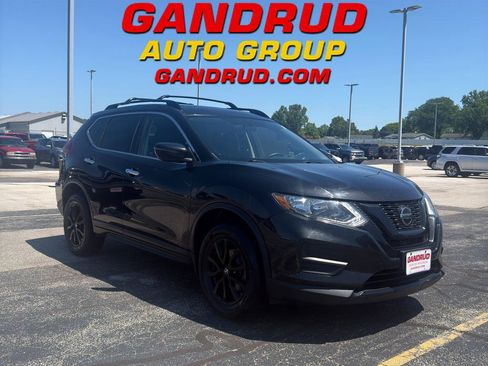 Used 2018 Nissan Rogue SV AWD/4WD image 1
