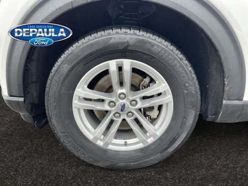 Used 2023 Ford Explorer XLT image 18