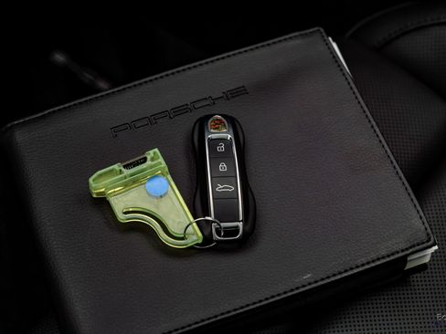 Used 2024 Porsche 911 Carrera GTS image 99