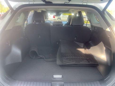 Used 2023 Kia Sportage EX AWD/4WD image 7