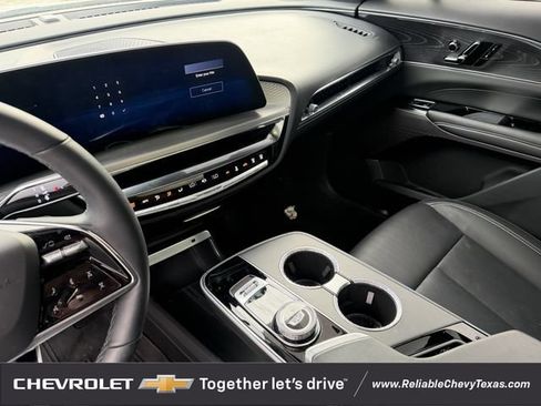 Used 2024 Cadillac Lyriq Luxury w/ LPO, Floor Liner Package RWD image 20