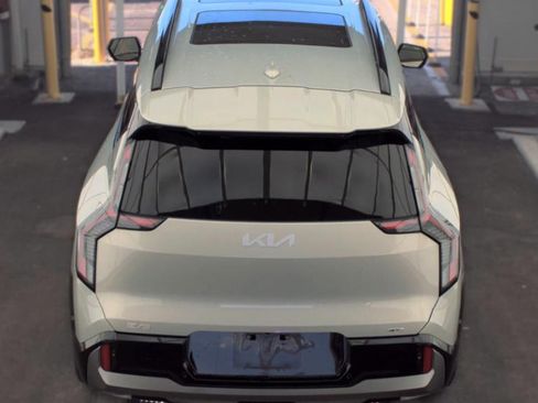 Used 2024 Kia EV9 GT-Line AWD/4WD image 6