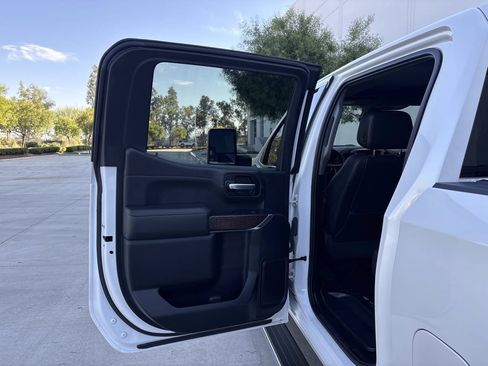 Used 2020 GMC Sierra 1500 Denali w/ Denali Ultimate Package AWD/4WD image 11