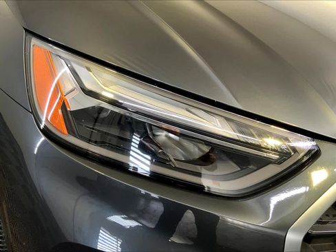 Used 2021 Audi Q5 Premium Plus w/ Premium Plus Package image 26