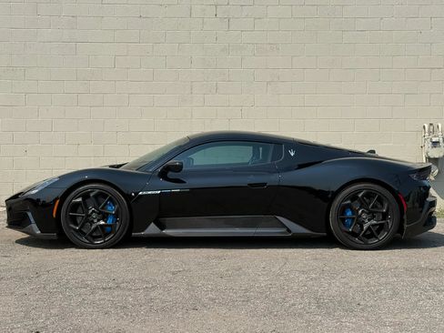 Used 2022 Maserati MC20 Coupe RWD image 3