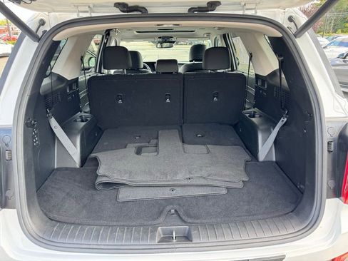 Used 2022 Hyundai Palisade SEL w/ 8P Bench Seat Package image 32