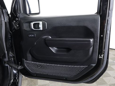 Used 2021 Jeep Wrangler Unlimited Rubicon image 21