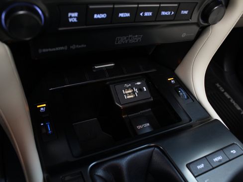 Used 2022 Lexus GX 460 Premium w/ Accessory Package AWD/4WD image 58