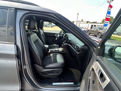 Used 2022 Ford Explorer ST-Line w/ Class IV Trailer Tow Package AWD/4WD image 19