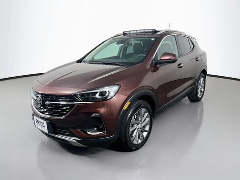 Certified 2023 Buick Encore GX Essence w/ Advanced Technology Package AWD/4WD image 3