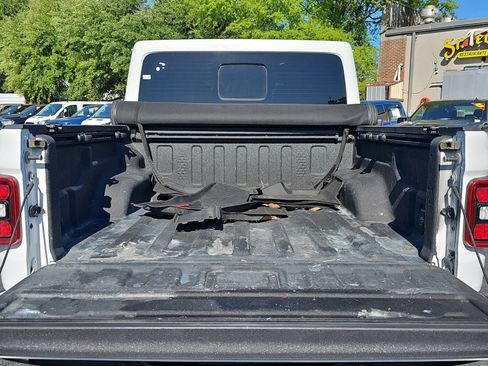 Used 2020 Jeep Gladiator Rubicon image 11