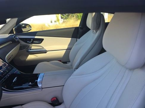 Used 2024 Mercedes-Benz CLE 300 4MATIC Coupe image 7