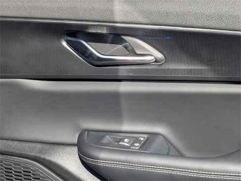 New 2025 Jeep Grand Cherokee L Laredo image 33