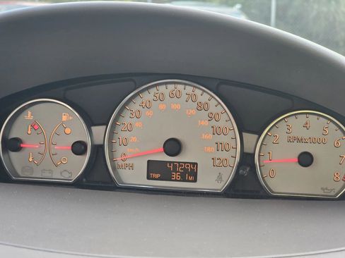 Used 2006 Saturn ION Level 3 w/ Leather Trim Pkg image 12