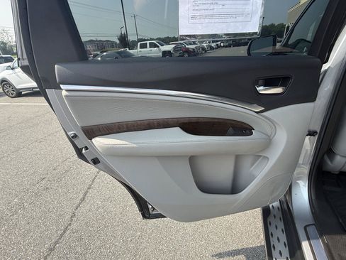 Used 2019 Acura MDX w/ Technology Package FWD image 13
